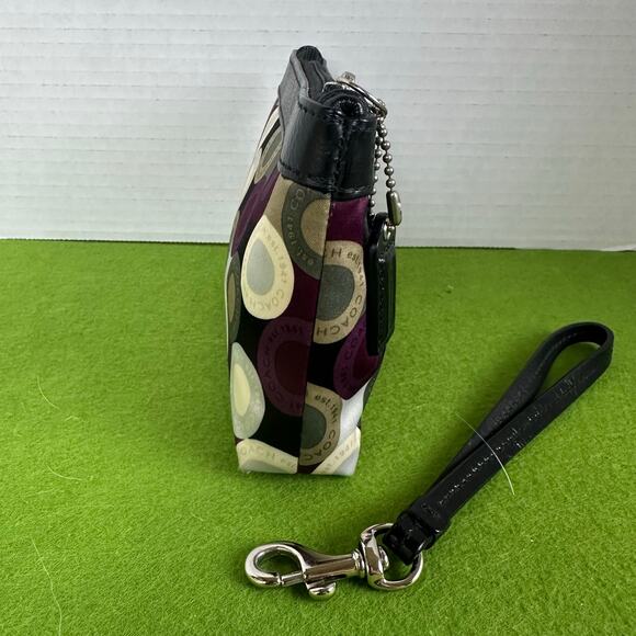 Coach wristlet leather trimmed, satin purple interior w charm - Perfect new - Picture 2 of 11